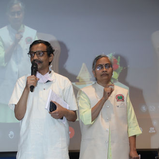 Gratitude Ceremony: Dr Ashish and Dr Kavita thanking all who supported MAHAN